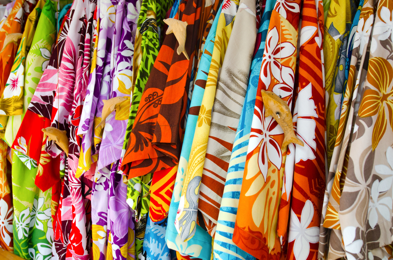 アロハシャツを着よう！ハワイの人気ブランド8選と柄の種類や意味