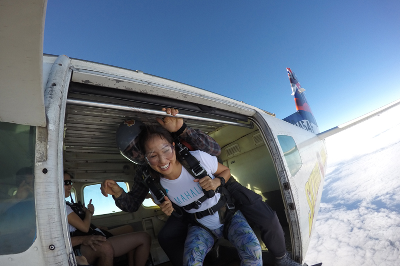 ハワイ女子旅にも大人気！送迎付き＆日本語対応で安心のスカイダイビング