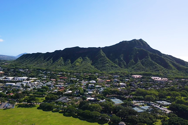空からハワイを楽しもう！「ワイキキビーチ」と「ダイヤモンドヘッド」を空中散歩